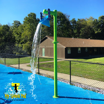 My Splash Pad Single Bucket Dump Water Play Features